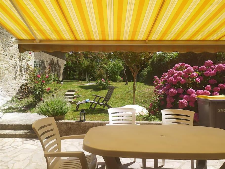 Logement Entier 3 Pieces Et Terrasse Mazieres-en-Gatine Exteriör bild